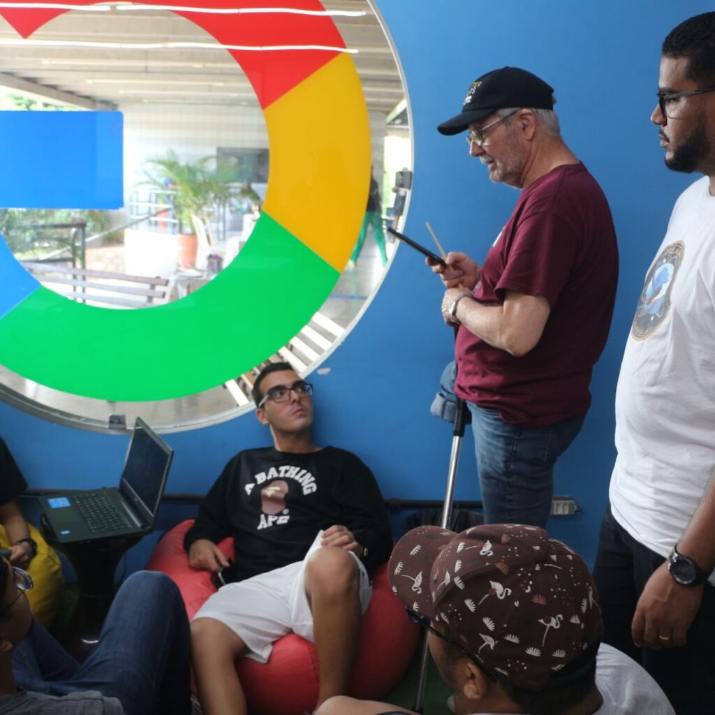 Equipe LixoTec e Prof Fernando Guerra com mentor Thiago Barbosa (galeria) #5